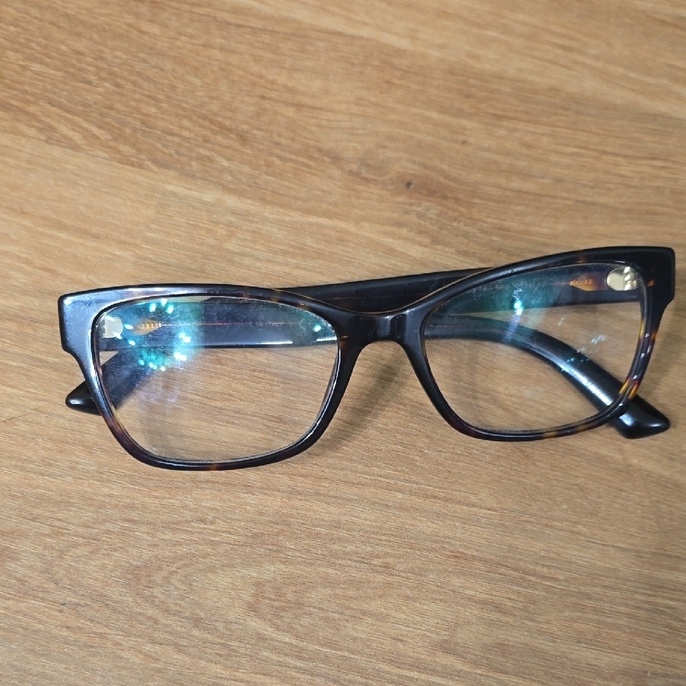 Stylish Black and Tortoise Dolce and Gabbana